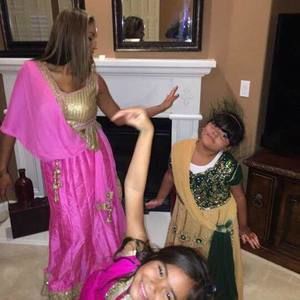 Meet your Posher, Jasmine